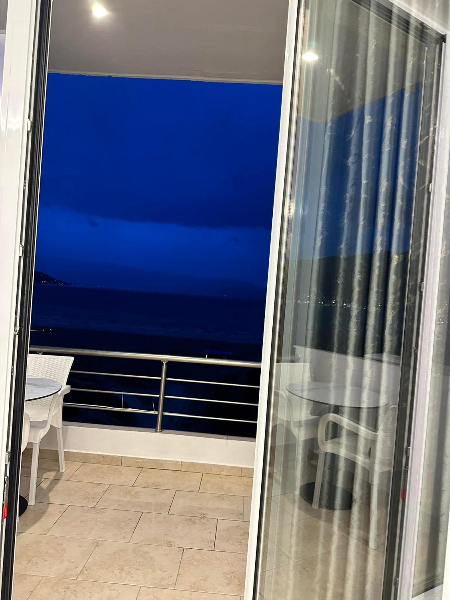 Sea View Apartment Luxury Vlora Kültér fotó
