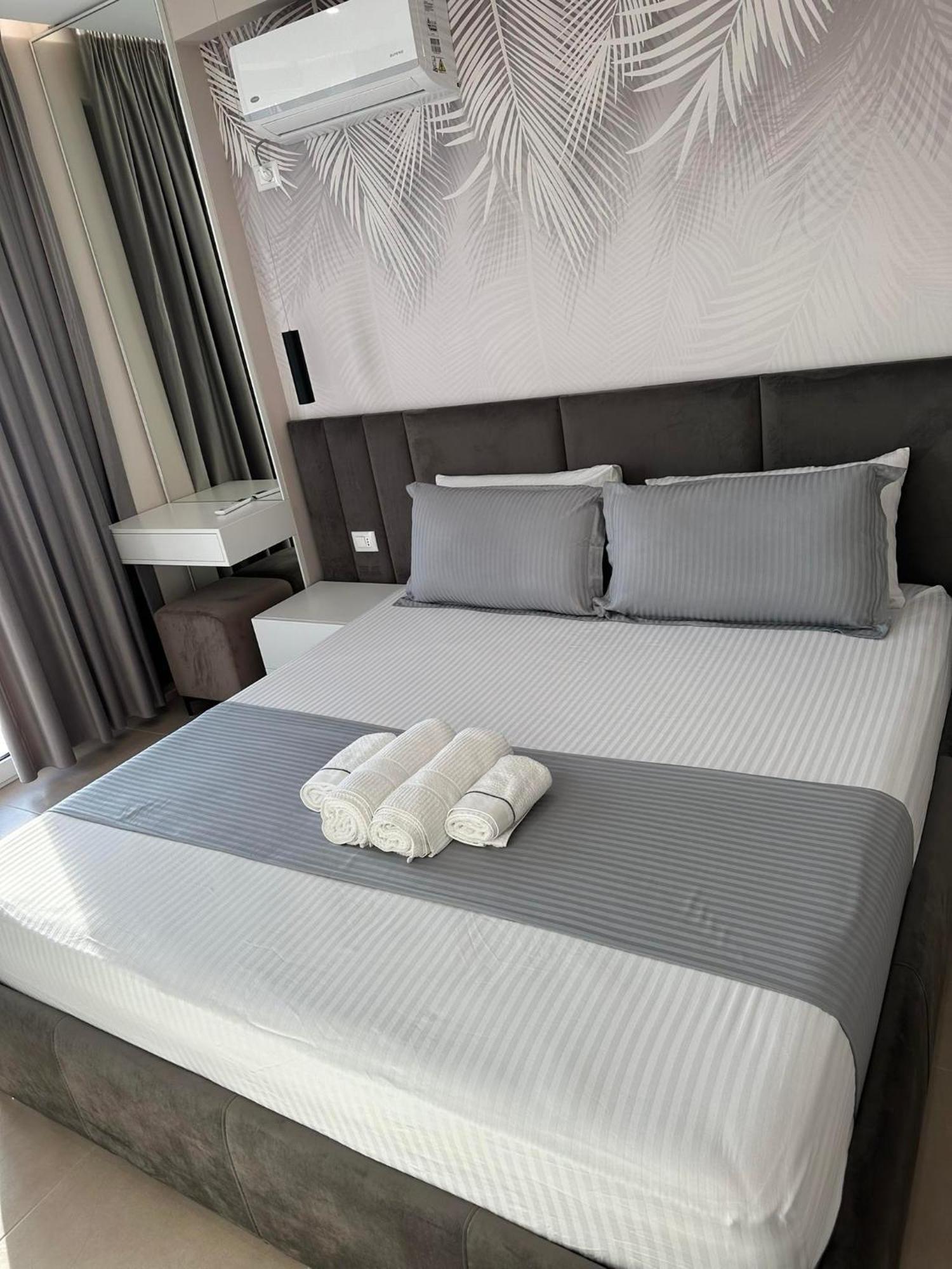 Sea View Apartment Luxury Vlora Kültér fotó