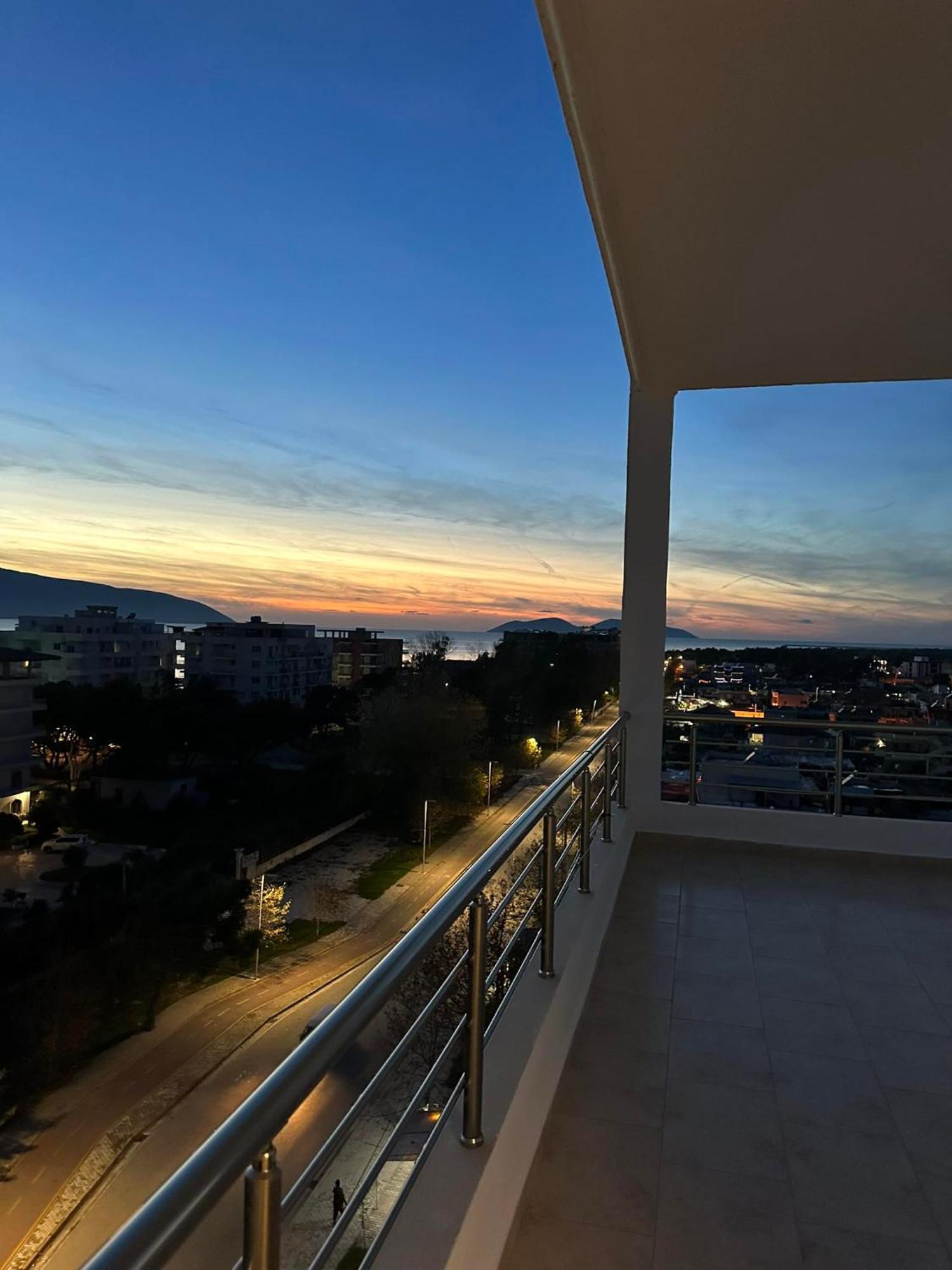 Sea View Apartment Luxury Vlora Kültér fotó