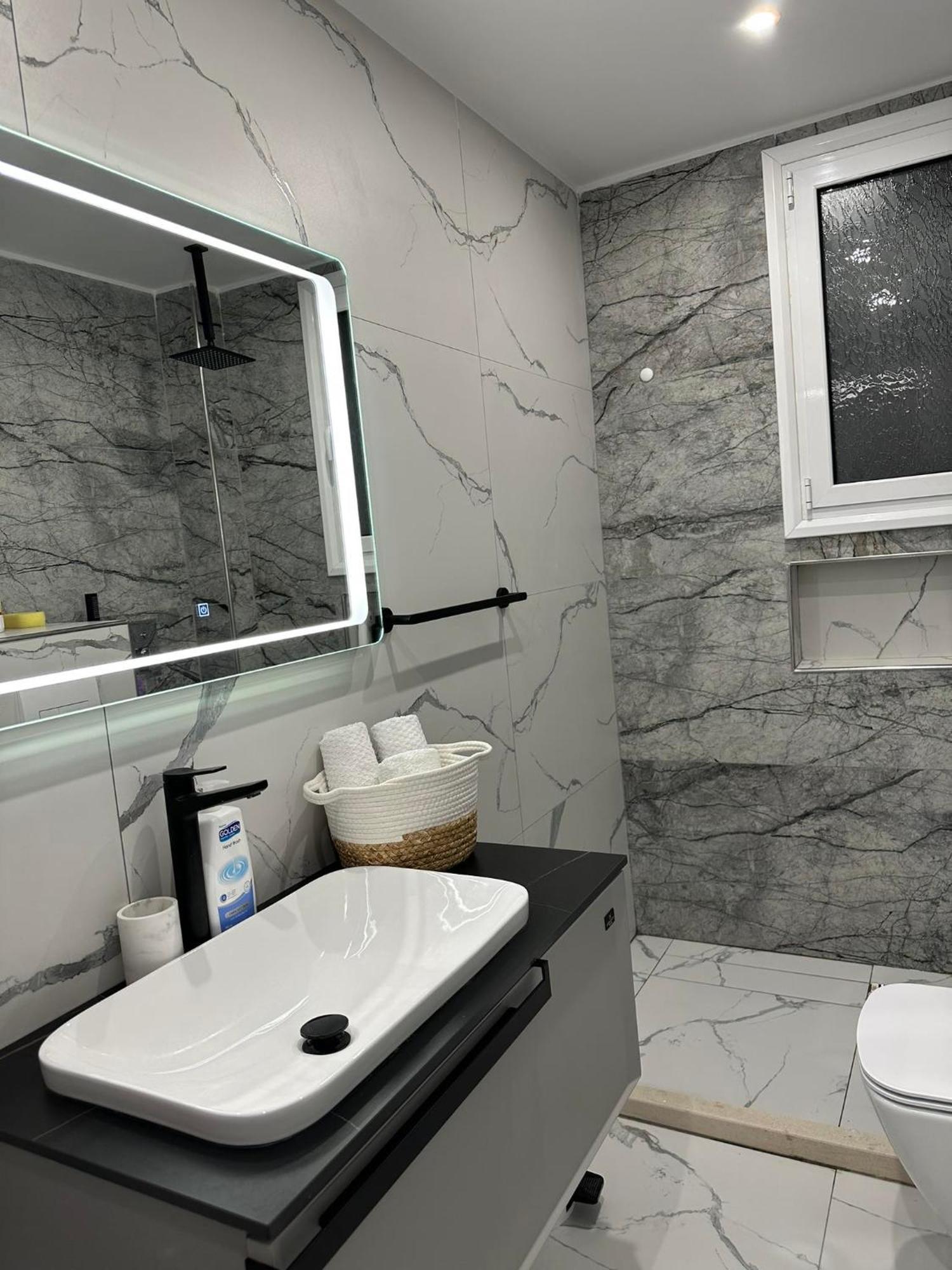Sea View Apartment Luxury Vlora Kültér fotó