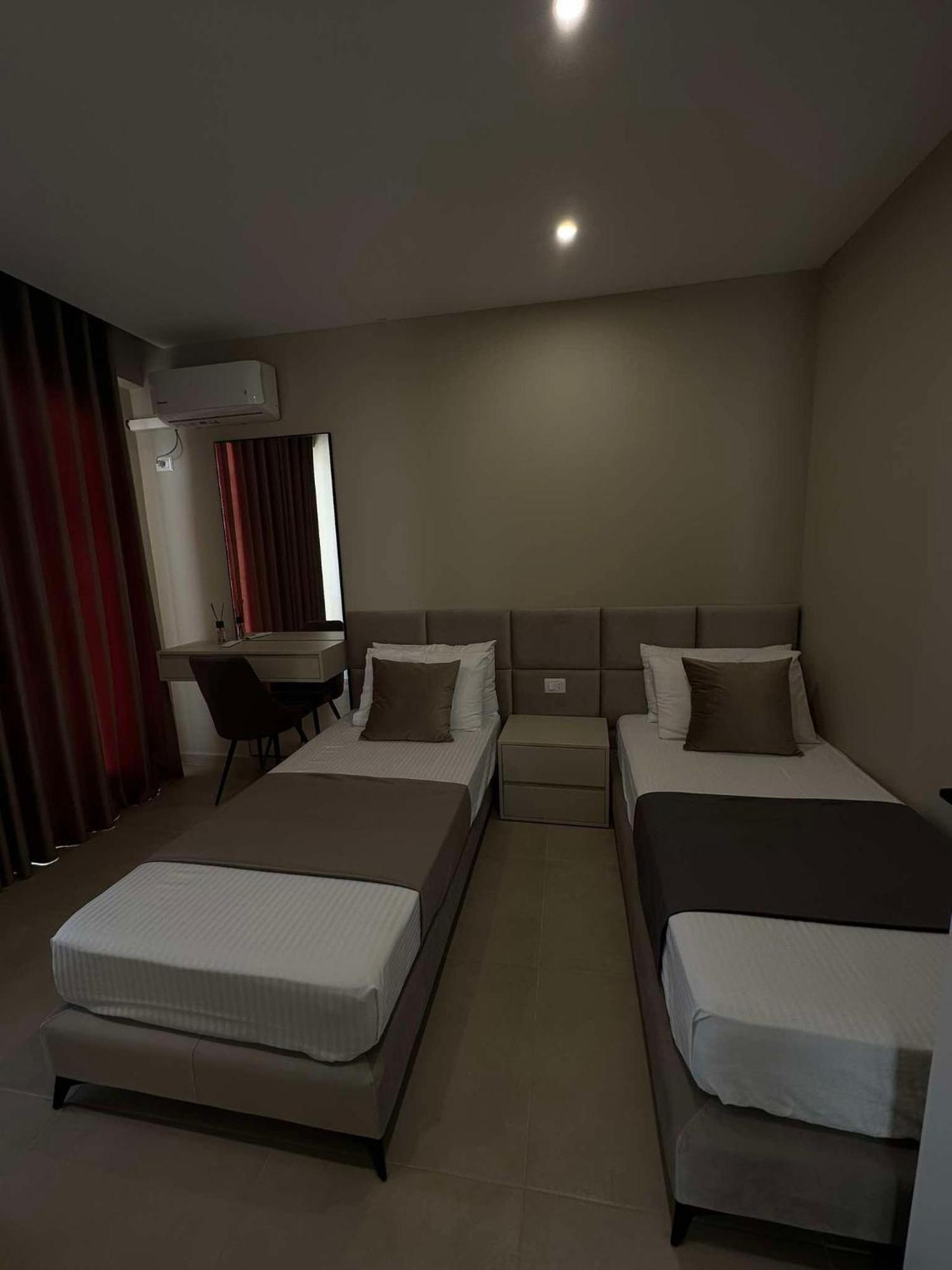 Sea View Apartment Luxury Vlora Kültér fotó